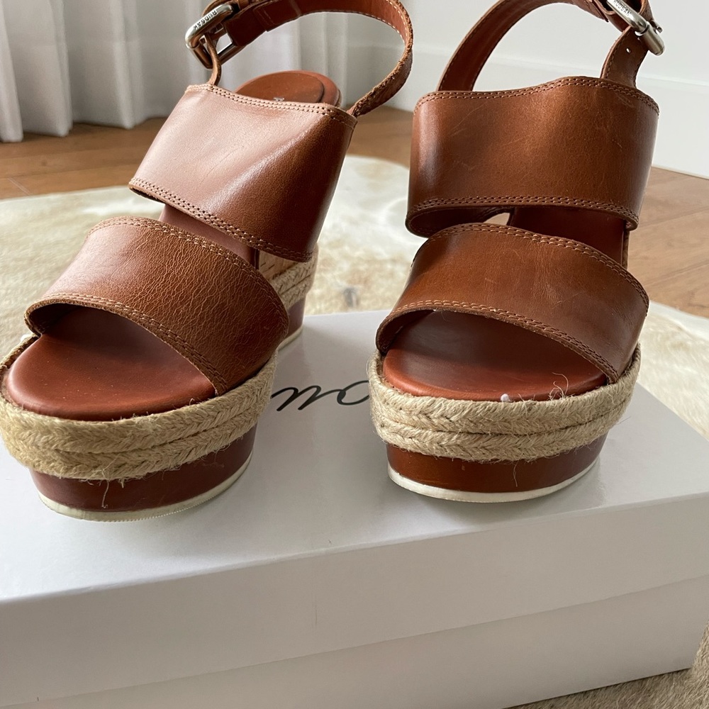 Rudsak brown wedged shoe